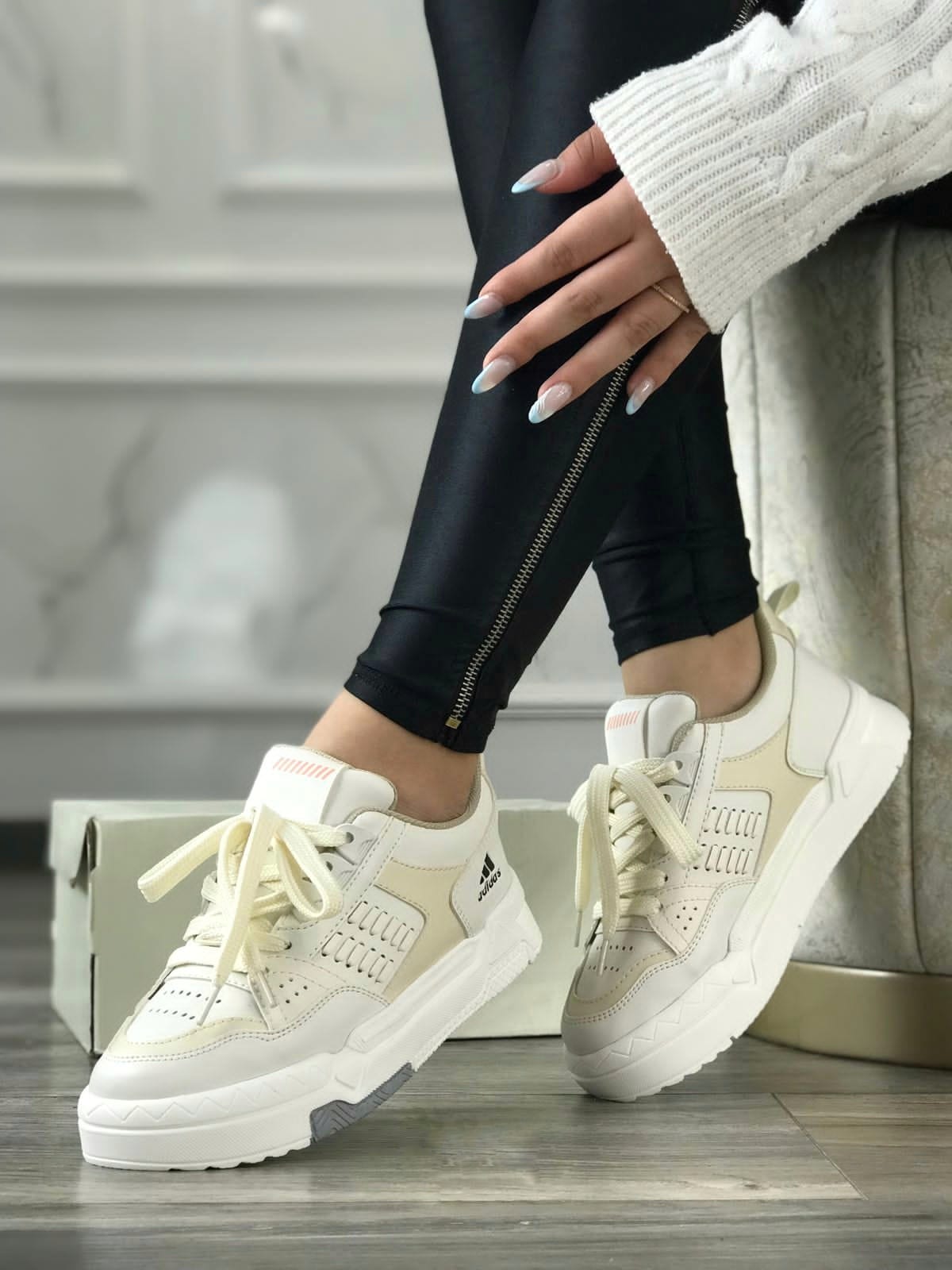 CALZADO ADIDAS TRENZAS TENIS